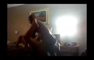 XXX Anak ayam cerita video sex yang lucu mendapatkan kesenangan anal dalam seks berkelompok dengan teman-teman