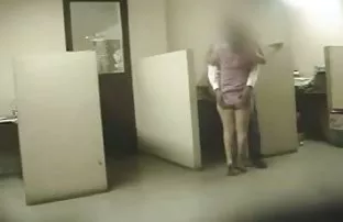 XXX Busty MILF dijejali kekasih muda, tetapi melemparkannya ke gambar video sex nenek