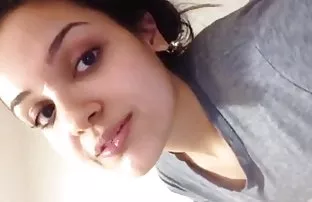 XXX Brunette cerita dewasa video tinggi selingkuh pada suami dengan hipster di California