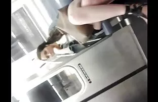 XXX Guy video film seks mengambil seks dengan pantat latina besar di telepon