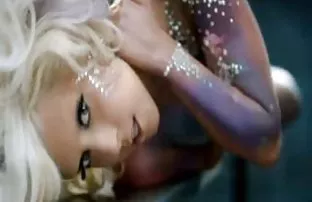 XXX Cewek cantik memanjakan pria tercinta dengan blowjob dan anal seks video seks seksi