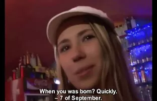 XXX Pikaper menggoda sek mom cewek kotor untuk seks panas demi uang