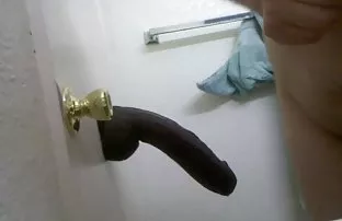 XXX Cewek mempelajari pijatan dan dalam perjalanan mengerjai seorang pria kulit hitam dalam streaming seks satu sesi