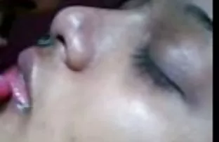 XXX Dua manajer Gangbang dengan cewek Rusia di kamar mandi video tante sek